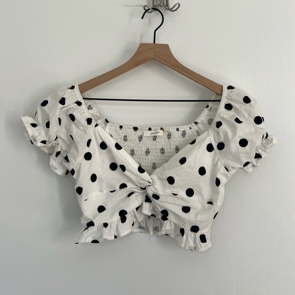White and black polka dot ruffle crop top - Picture 1 of 4